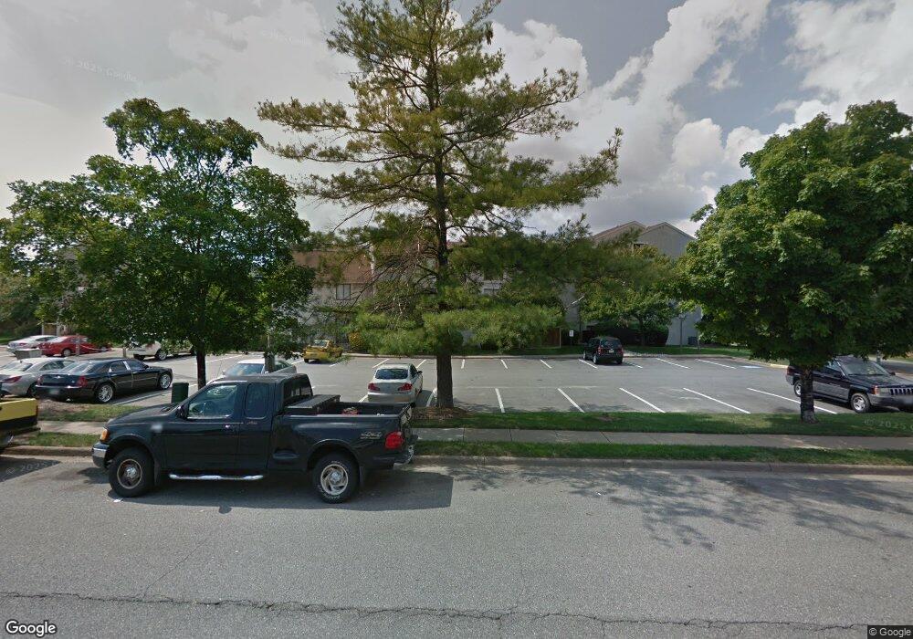 5758C Village Green Dr unit 9/575, Alexandria, VA 22309 - photo 1