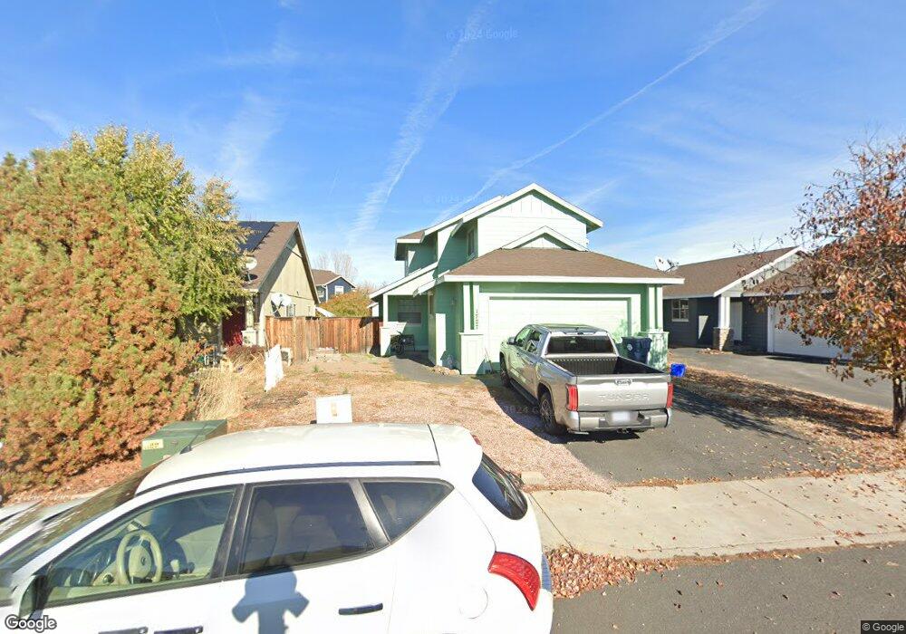 1727 NW Kingwood Ave, Redmond, OR 97756 - photo 1