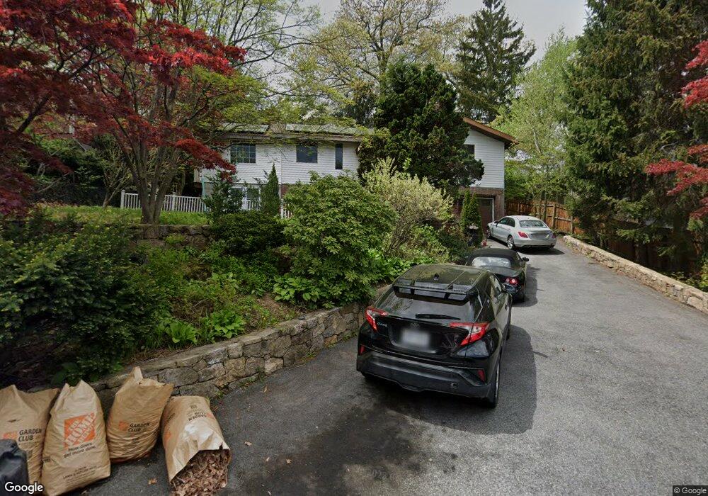 40 Woodland Rd, Pleasantville, NY 10570 - photo 1