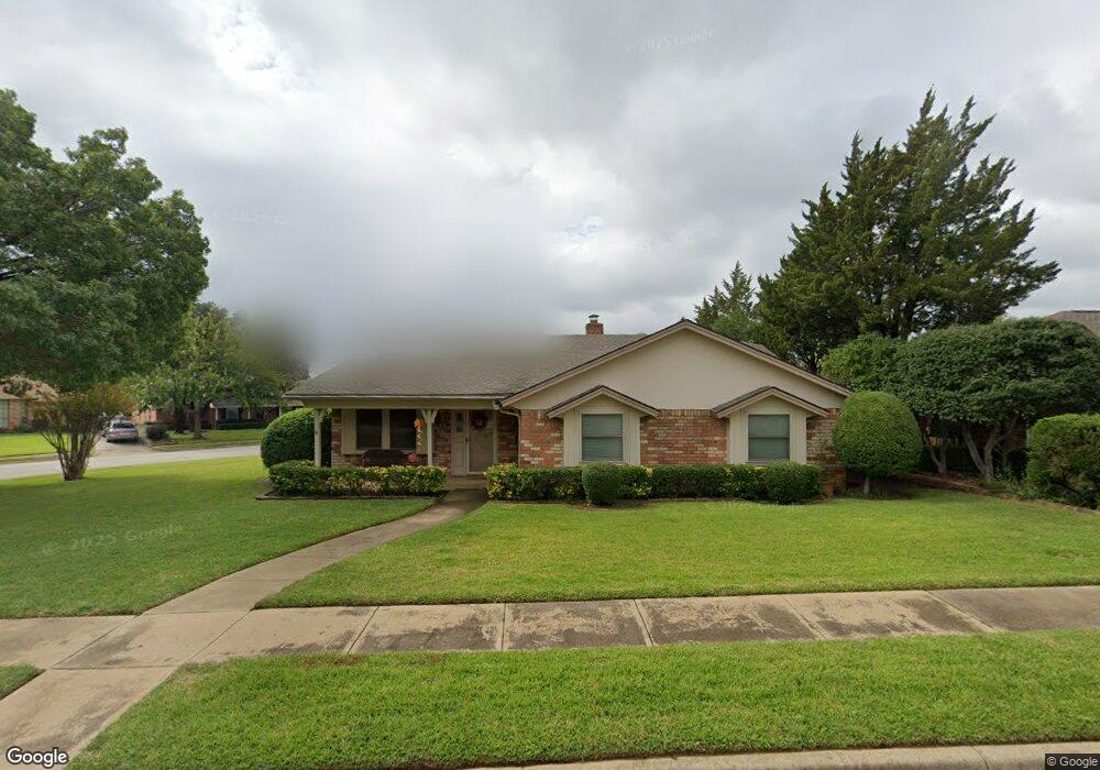 1028 Clear View Dr, Bedford, TX 76021 - photo 1