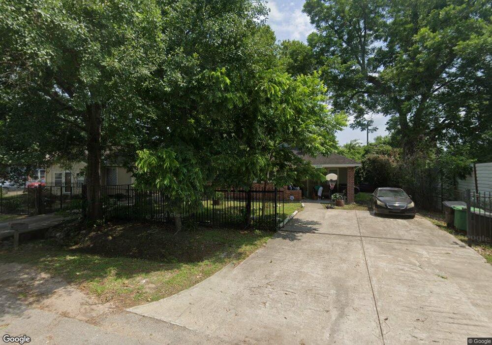1037 Saint Clair St, Houston, TX 77088 - photo 1