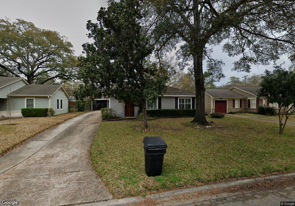 1714 Gardenia Dr, Houston, TX 77018 - photo 1