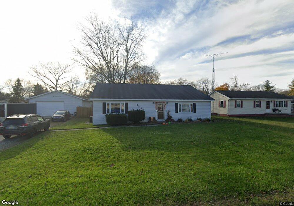 2585 Robbins Ct, Port Huron, MI 48060 - photo 1