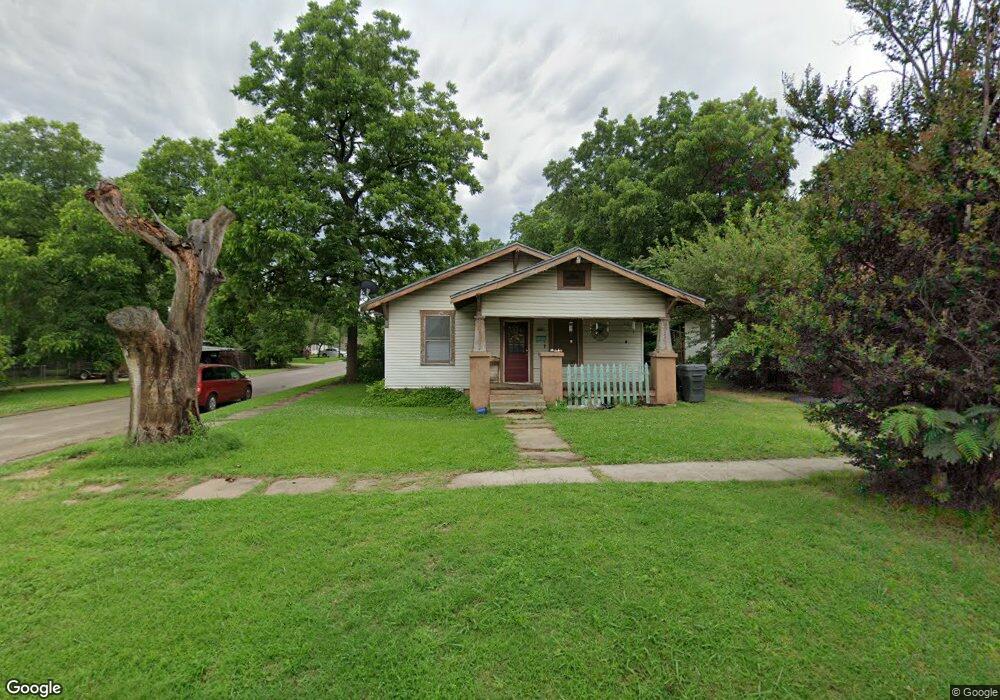 224 11th Ave NW, Ardmore, OK 73401 - photo 1