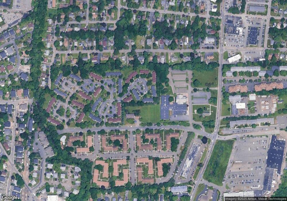 122 Creekside Cir, Spring Valley, NY 10977 - photo 1