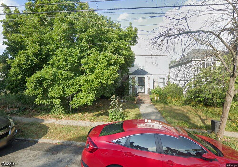 16519 82nd Rd, Jamaica, NY 11432 - photo 1