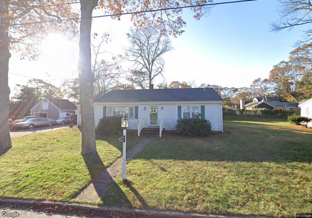 124 Fairfield Ave, Vineyard Haven, MA 02568 - photo 1