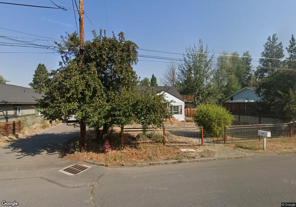 504 NE Dekalb Ave, Bend, OR 97701 - photo 1