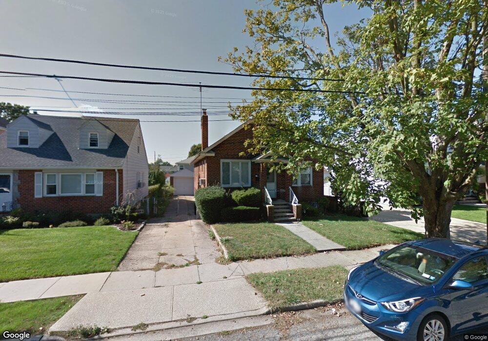 111 Barrymore Blvd, Franklin Square, NY 11010 - photo 1