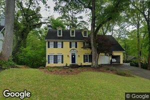 500 Fourth Fairway Dr, Roswell, GA 30076
