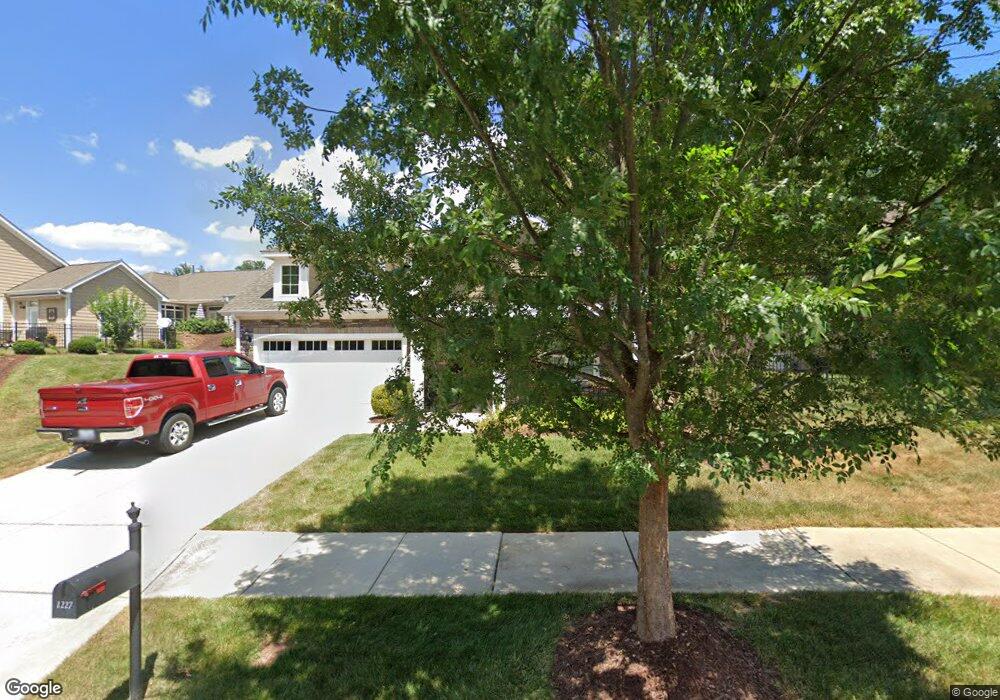 1227 Olde Towne Pkwy, Asheboro, NC 27205 - photo 1