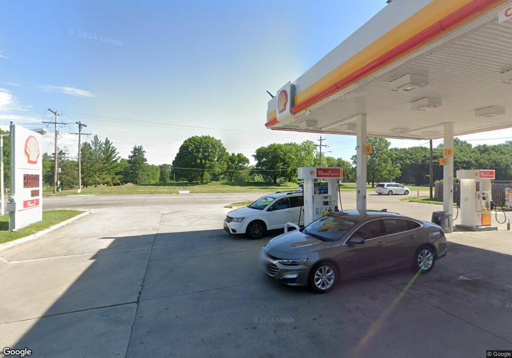 2525 SW 29th St, Topeka, KS 66611 - photo 1