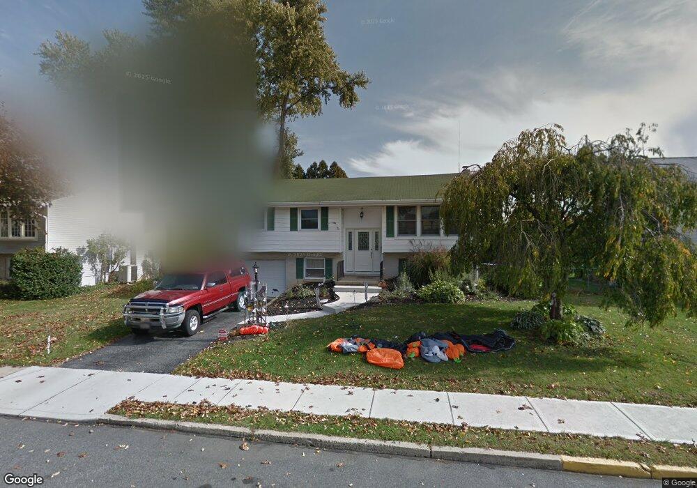 1834 Sherwood St, Allentown, PA 18109 - photo 1