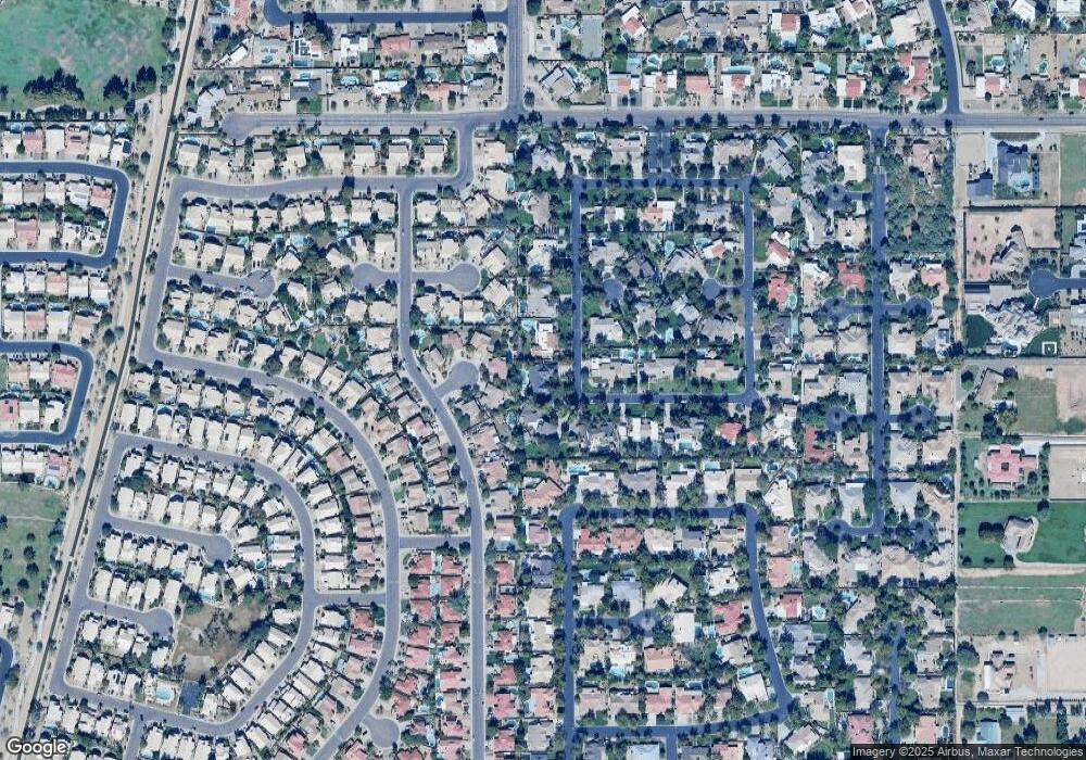 8228 S Pecan Grove Cir, Tempe, AZ 85284 - photo 1