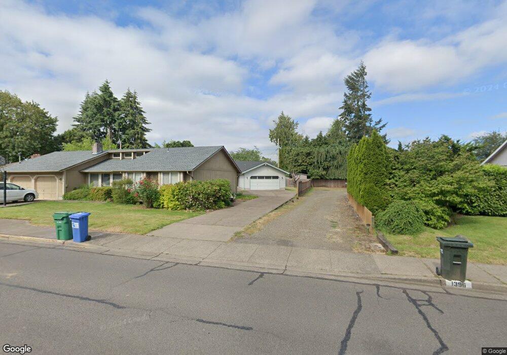 1384 Bogart Ln, Eugene, OR 97401 - photo 1