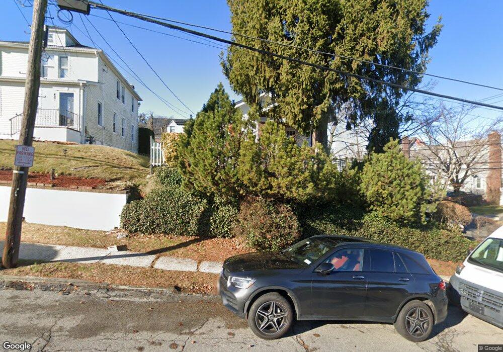 489 Park Ave, Yonkers, NY 10703 - photo 1