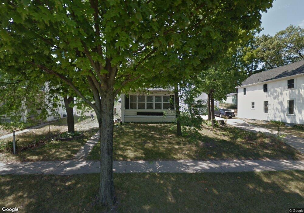 1625 12th Ave SE, Cedar Rapids, IA 52401 - photo 1