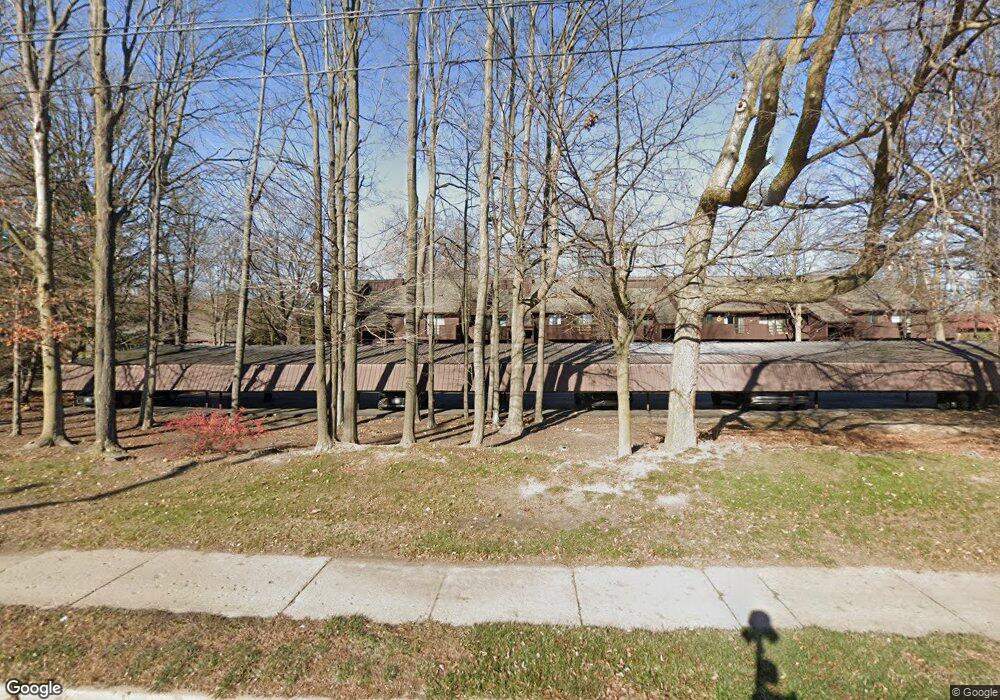 205 E Jolly Rd unit 15, Lansing, MI 48910 - photo 1