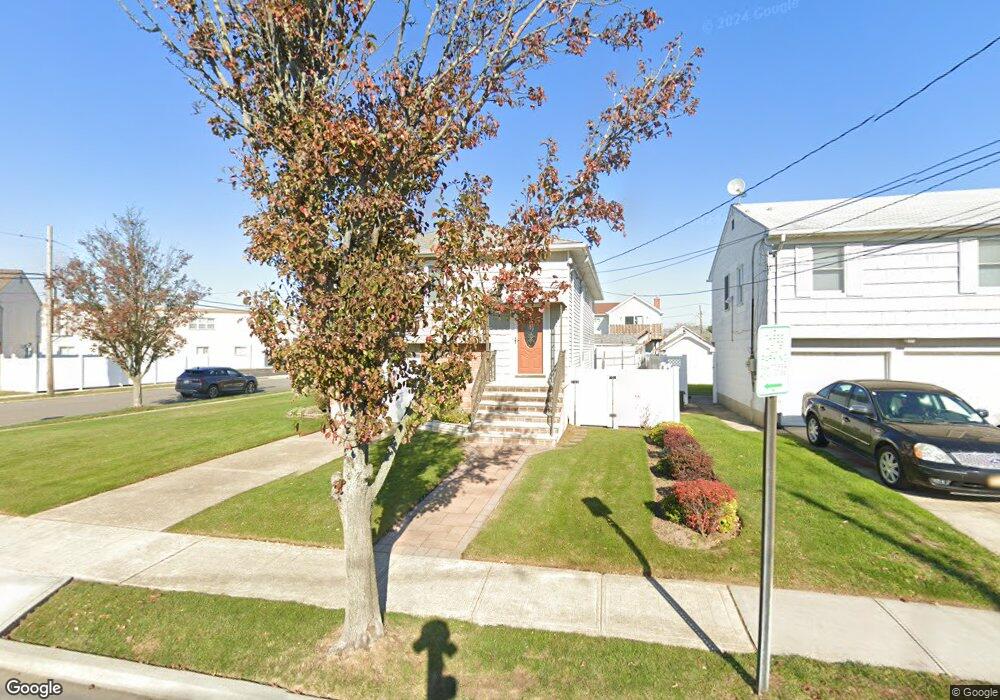 129 Hamilton Ave, Island Park, NY 11558 - photo 1