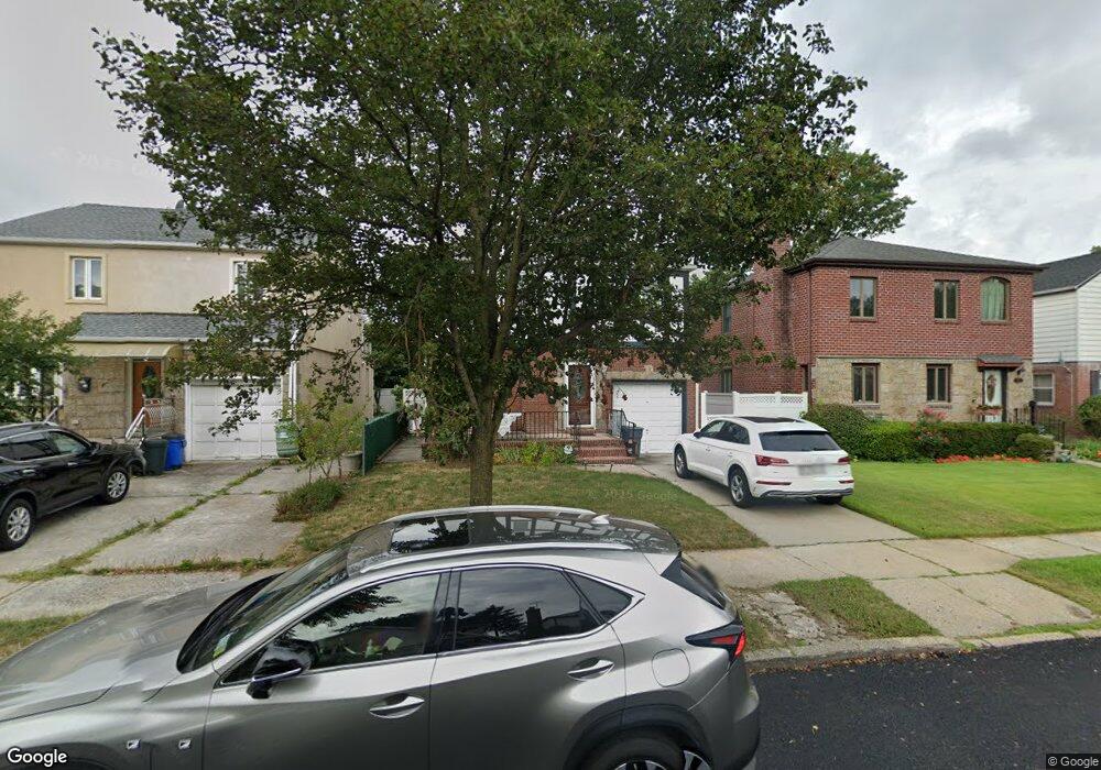 7322 189th St, Fresh Meadows, NY 11366 - photo 1