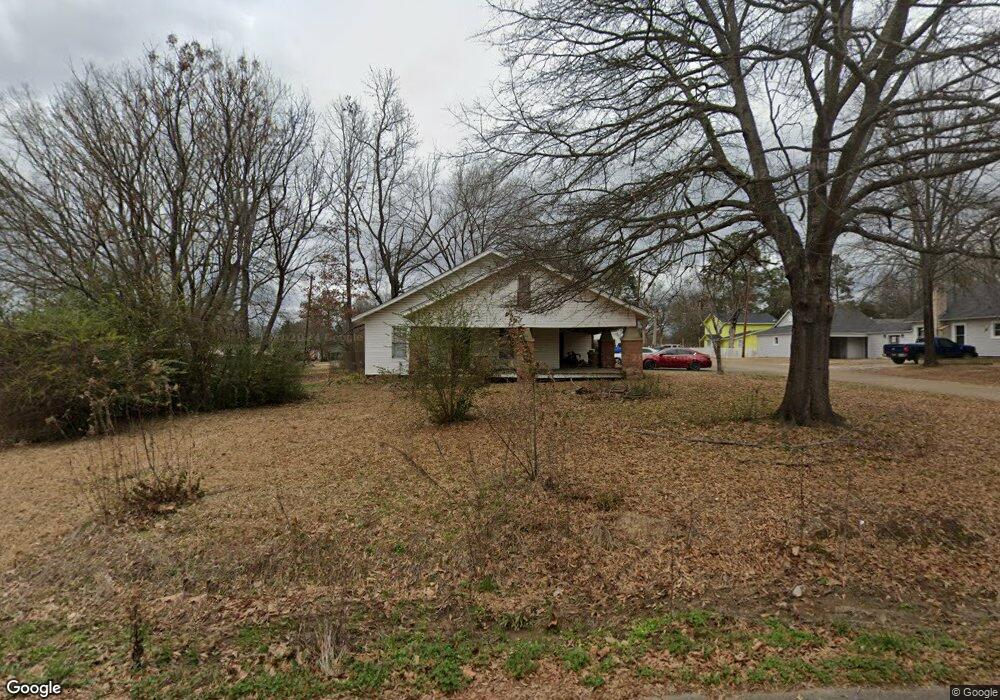 611 E Joslyn St, Gurdon, AR 71743 - photo 1