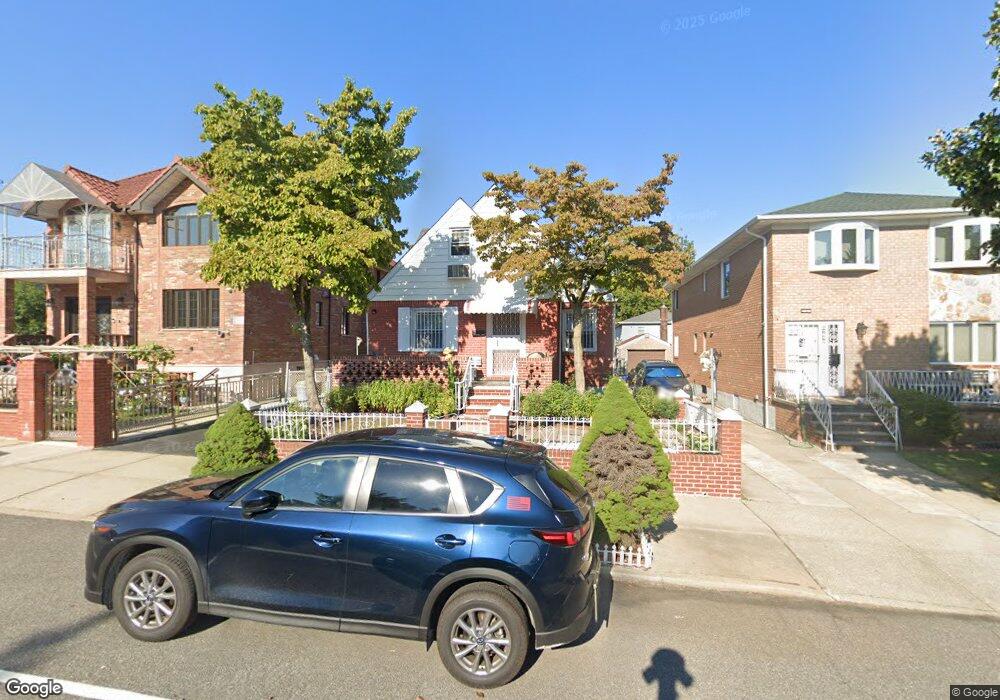 5752 Parsons Blvd, Fresh Meadows, NY 11365 - photo 1