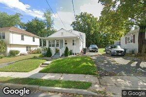 9 New St, Monroe Township, NJ 08831