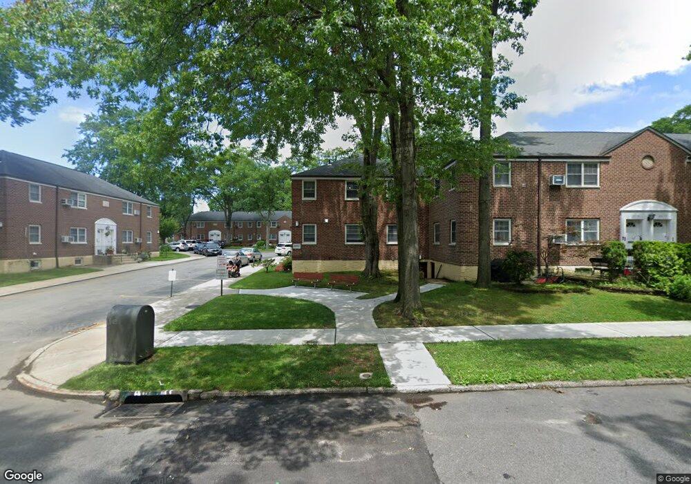 25171 61st Ave unit Lower, Little Neck, NY 11362 - photo 1