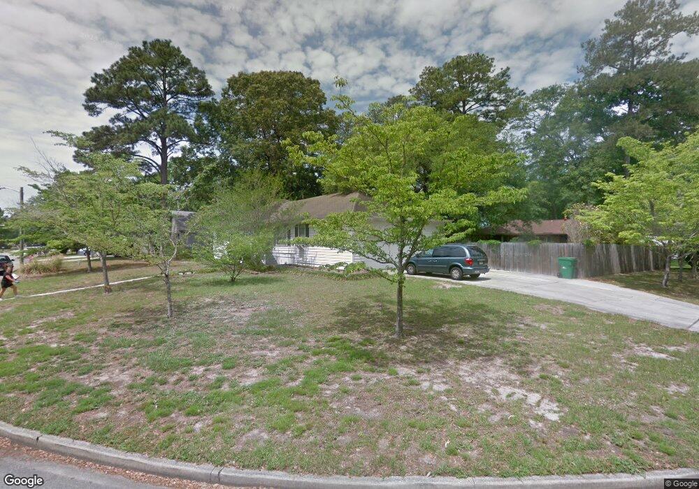 134 S Sheftall Cir, Savannah, GA 31410 - photo 1