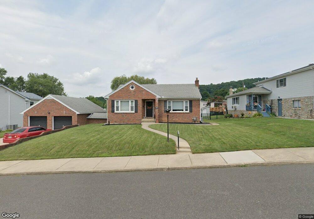825 E Tioga St, Allentown, PA 18103 - photo 1