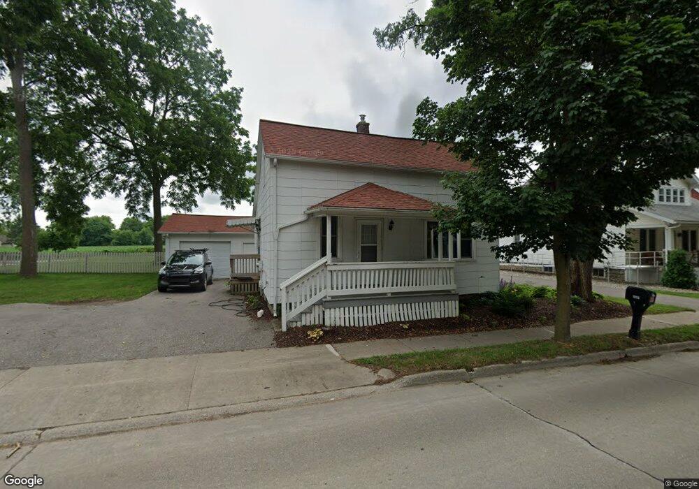 1065 S Main St, Frankenmuth, MI 48734 - photo 1