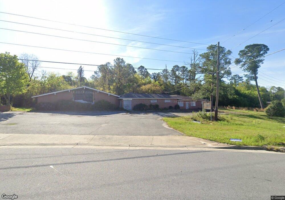 1805 Clinton Rd, Macon, GA 31211 - photo 1
