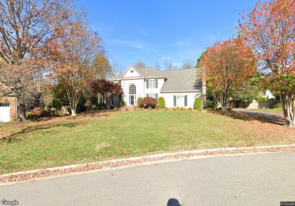 2212 Traies Ct, Alexandria, VA 22306 - photo 1