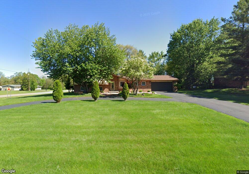 5254 Squire Hill Dr, Flint, MI 48532 - photo 1