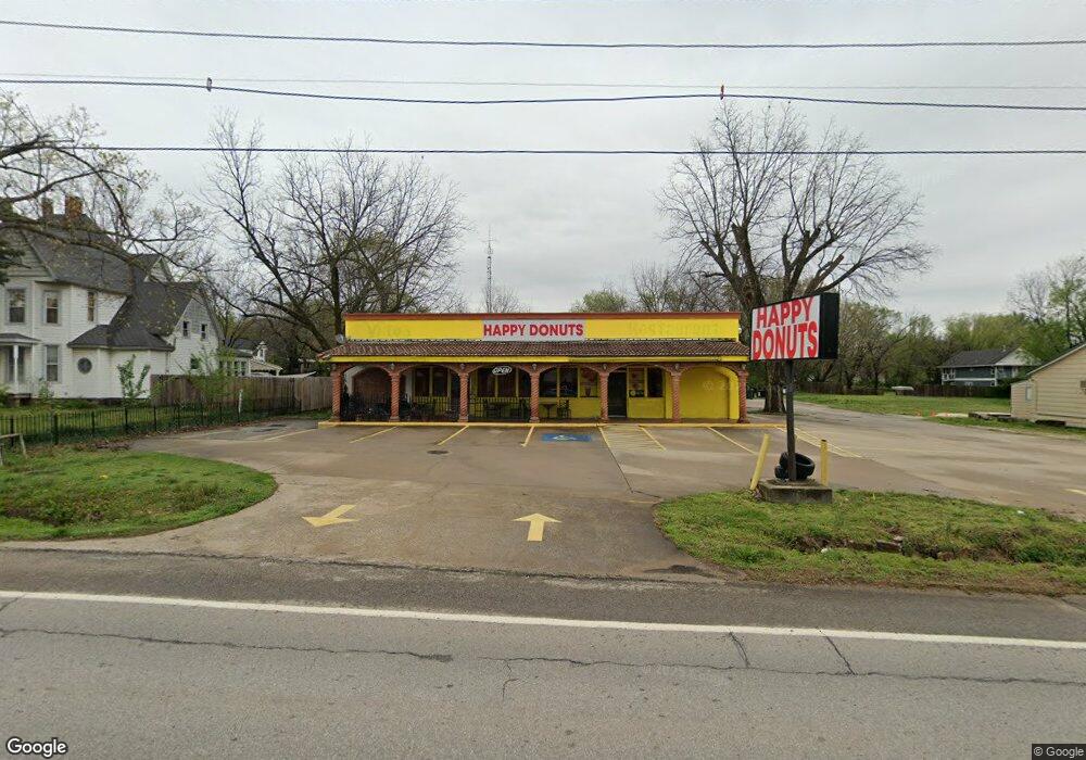 121 N Pittman St, Prairie Grove, AR 72753 - photo 1