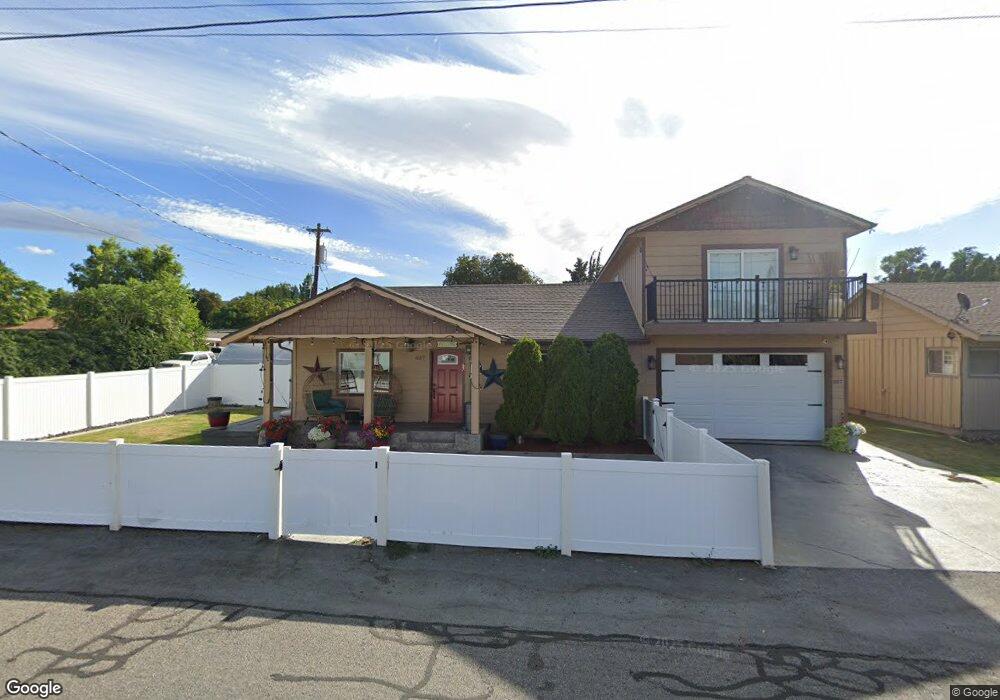 687 Colorado Ave, East Wenatchee, WA 98802 - photo 1