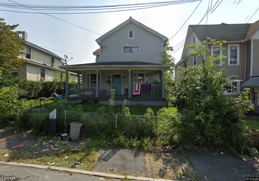 327 S Hyde Park Ave unit 2nd fl, Scranton, PA 18504 - photo 1