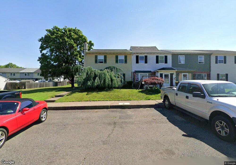 463 Colonial Dr, East Greenville, PA 18041 - photo 1