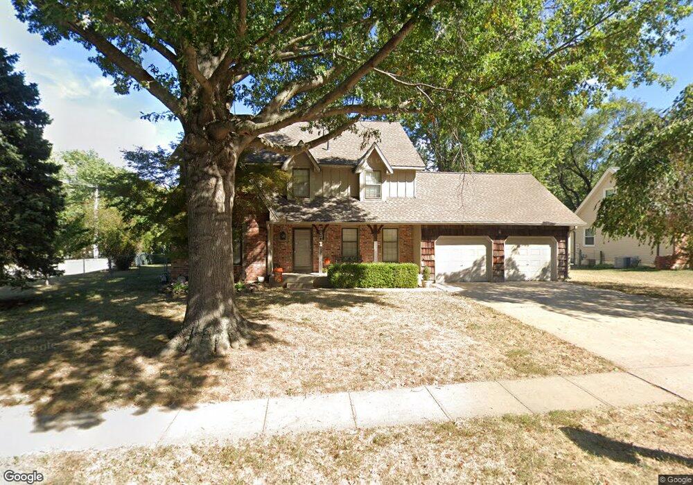 6301 Greenwood St, Shawnee, KS 66216 - photo 1