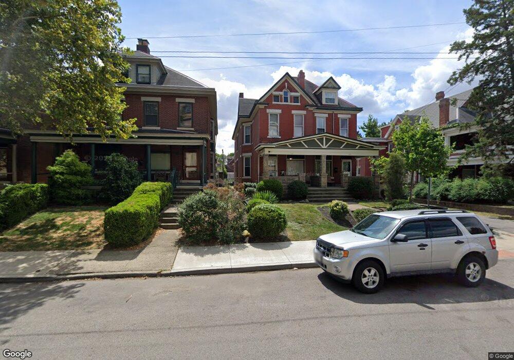 127 W Hubbard Ave, Columbus, OH 43215 - photo 1