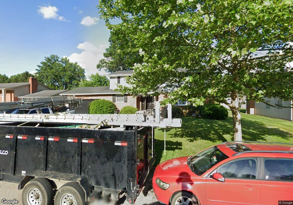 1394 Yorktown Rd, Columbus, OH 43232 - photo 1