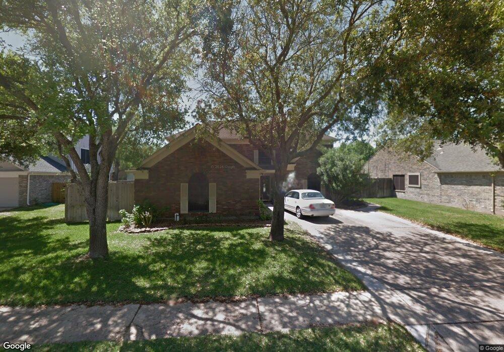 4010 Cedarwood Dr, Pearland, TX 77584 - photo 1