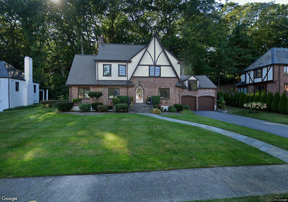 119 Gordon Rd, Waban, MA 02468 - photo 1