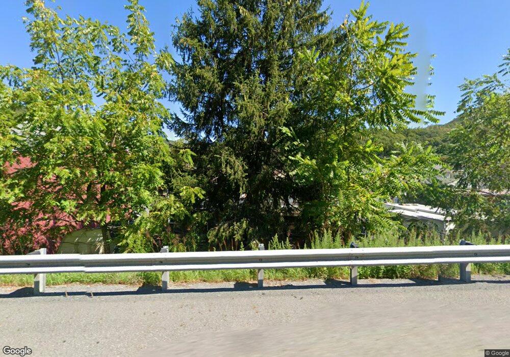 428 Tharp St, Coal Township, PA 17866 - photo 1