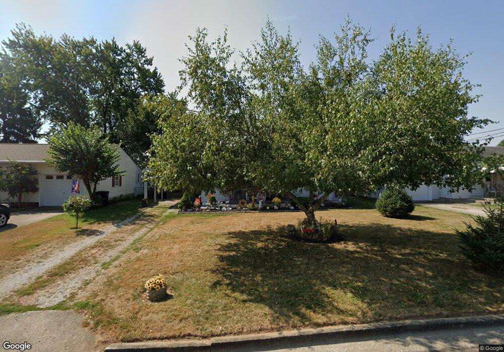 1708 Zimmer St, Lancaster, OH 43130 - photo 1