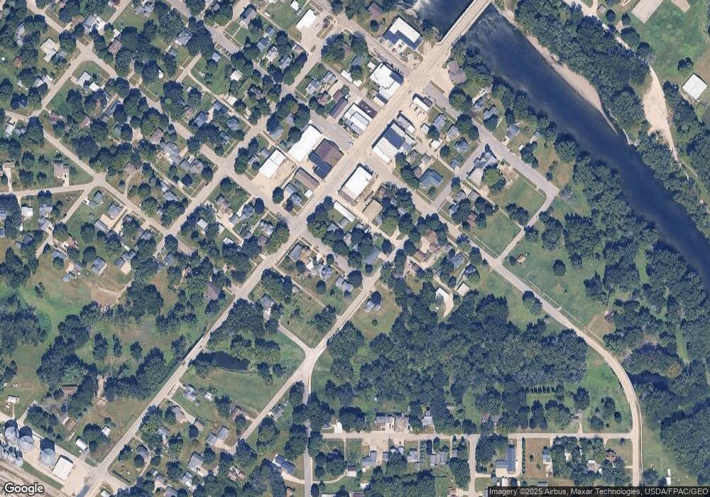 117 E Prospect St, Shell Rock, IA 50670 - photo 1