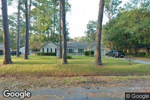 21 Bay Dr, Savannah, GA 31410