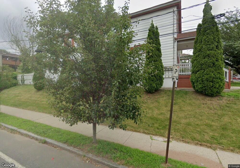 128 Newton St unit 130, Hartford, CT 06106 - photo 1