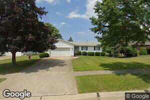 211 S Crestview Dr, Creston, OH 44217
