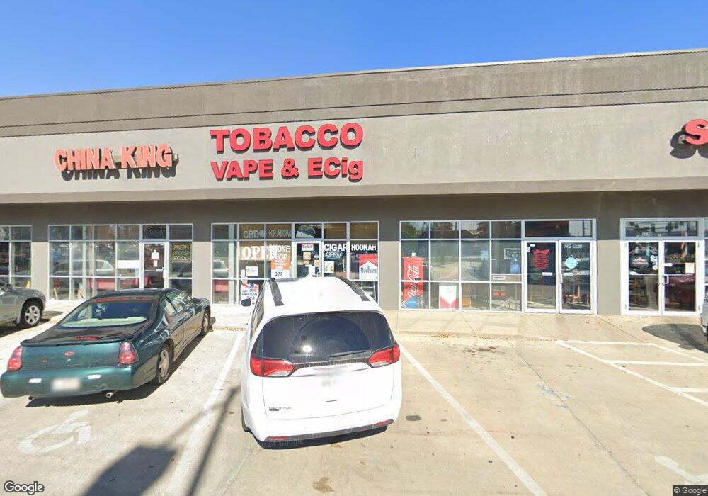 1110 1st Ave E, Newton, IA 50208 - photo 1